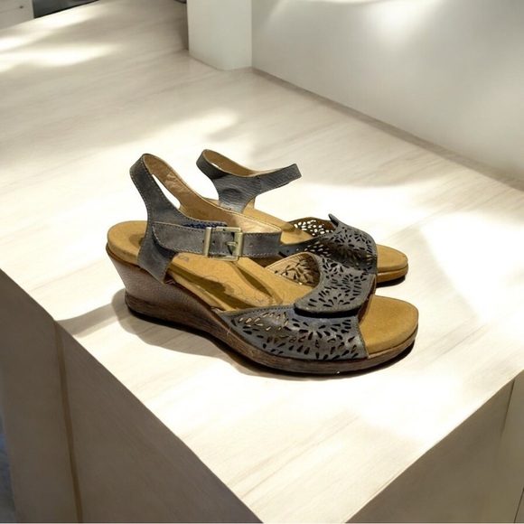 Romika Nevis Wedge Sandals - Picture 1 of 8